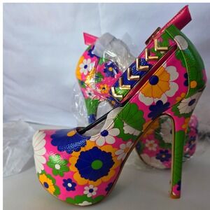 Nwt Womens Platform Stiletto Heels Flower Print Ankle Strap Shoes Size 6.5 60s